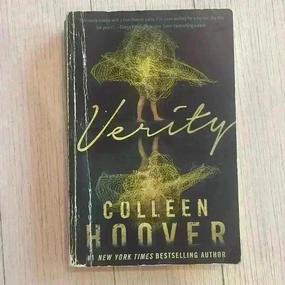 Verity by Colleen Hoover - Picture 1 of 4